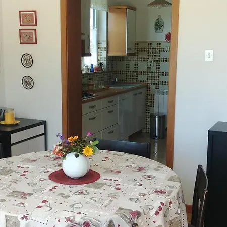 Guest house Leasol