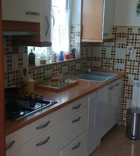 Leasol Πανσιόν 3*