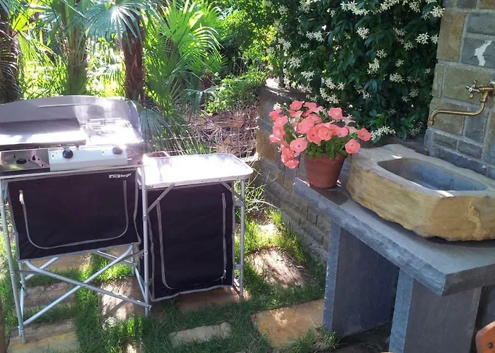 Leasol Πανσιόν Lucija